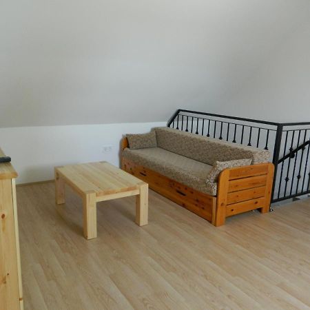 Familia-Pelso Apartmanhaz Zamárdi Zewnętrze zdjęcie