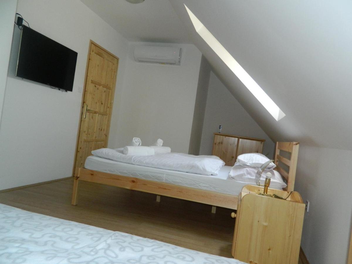 Familia-Pelso Apartmanhaz Zamárdi Zewnętrze zdjęcie